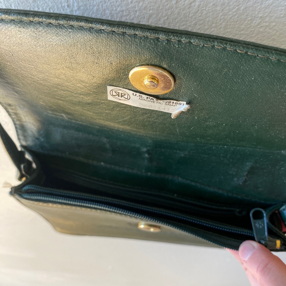 BASS Vintage Green Leather Crossbody - Picture 8 of 11